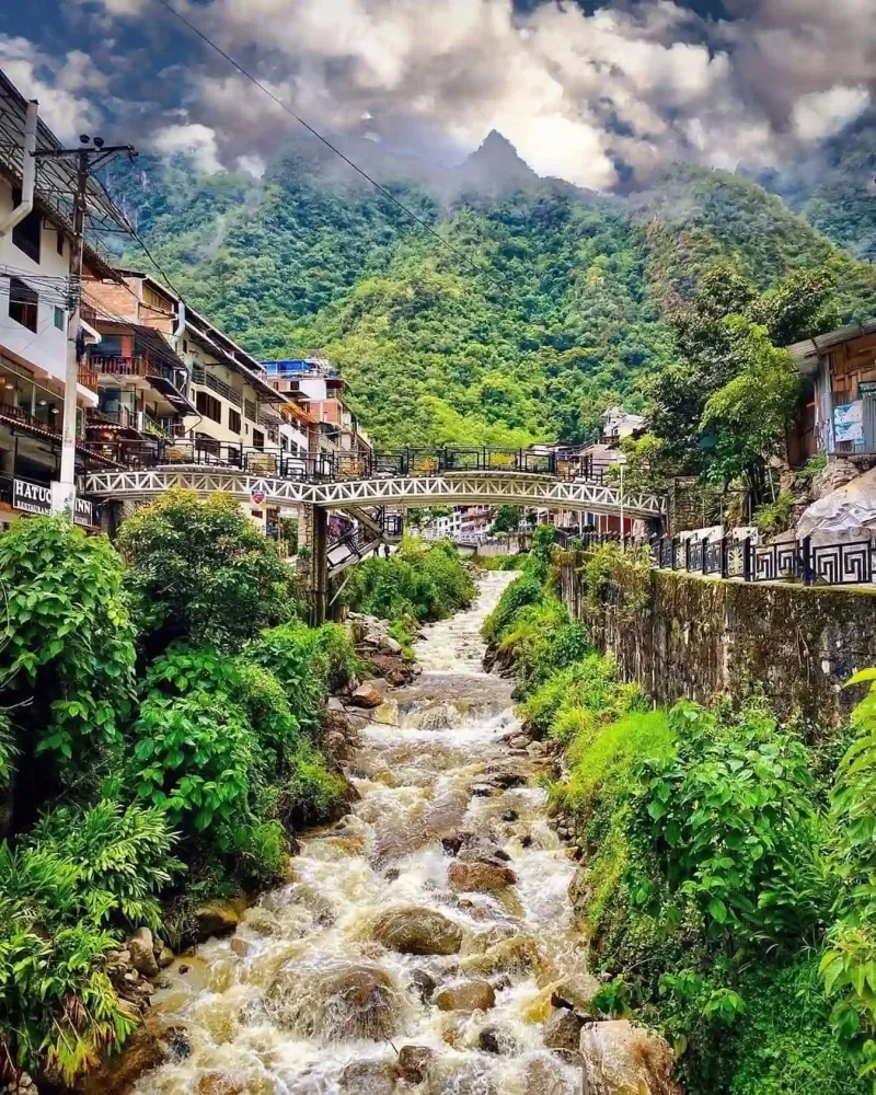 Aguas-Calientes-nos-pes-de-Machu-Picchu-6